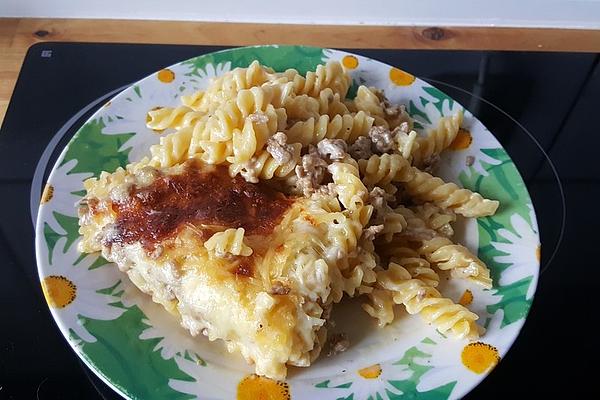 Creamy Pasta Bake with Processed Cheese
