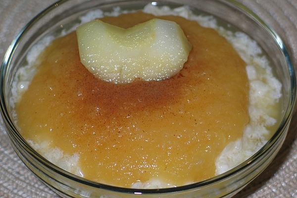 Creamy Rice Pudding with Fresh Applesauce