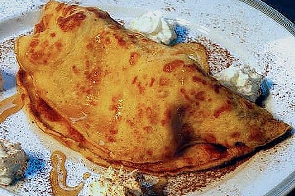 Crepes with Vanilla Ice Cream Filling and Honey Sauce