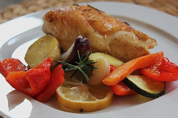 Crispy Oregano – Chicken with Potatoes, Peppers, and Onions