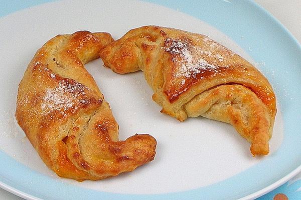 Croissants Made from Quark Dough