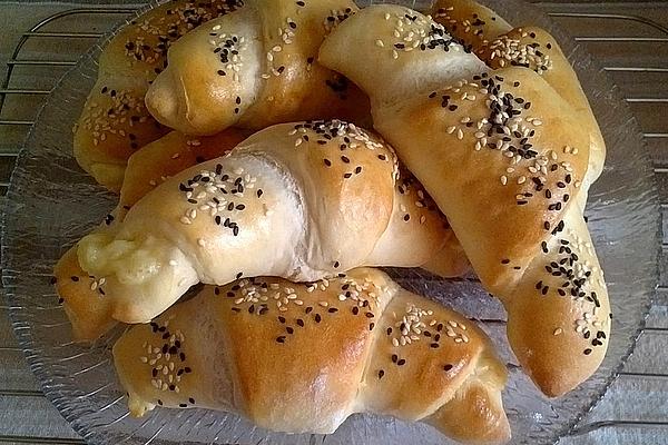 Croissants with Cheese Filling