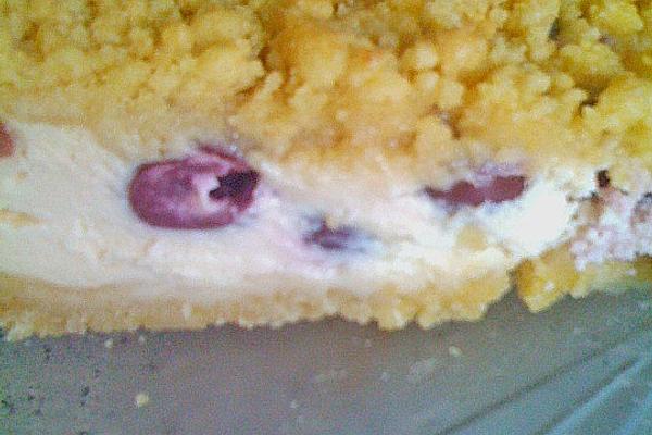 Crumble Cake with Quark – Cherry – Cream