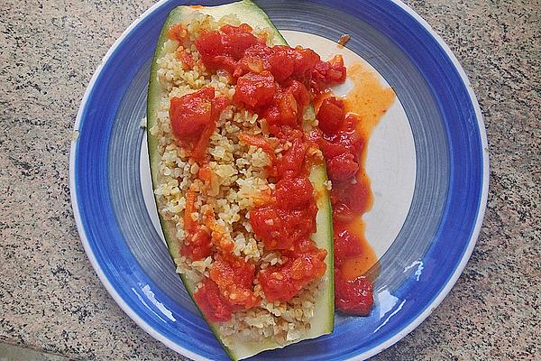 Crumbly Zucchini Stuffed in Tomato Bed