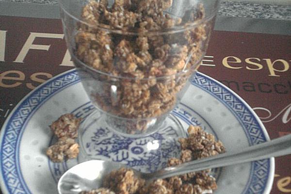 Crunchy Granola with Peanut Butter