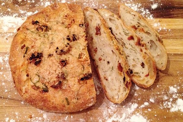 Crunchy, Juicy Rosemary Bread Without Yeast