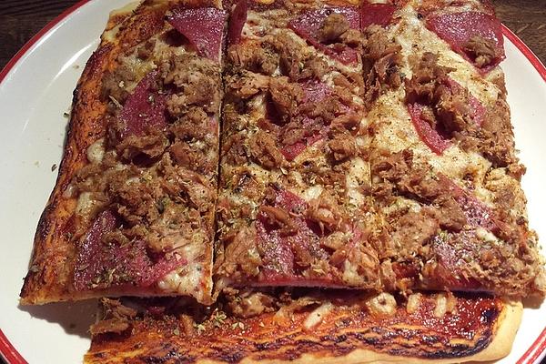 Crunchy Pizza with Thick Base