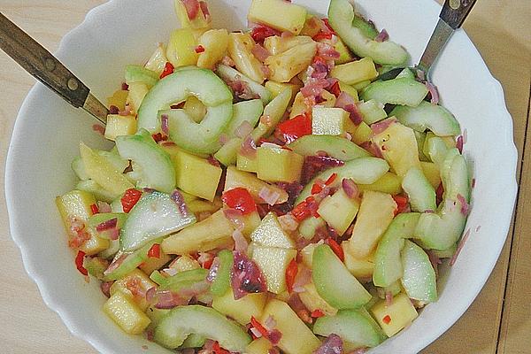 Cucumber Salad with Mango, Pineapple and Chilli