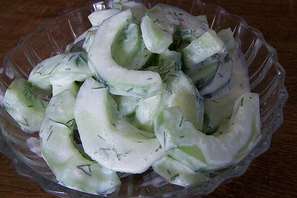 Cucumber Salad with Yogurt Dill Sauce