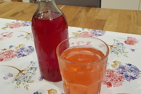 Currant and Apple Syrup with Thyme