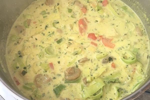 Curry Chicken and Leek Cheese Soup