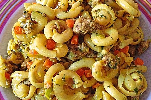 Curry Cream Noodles with Mince