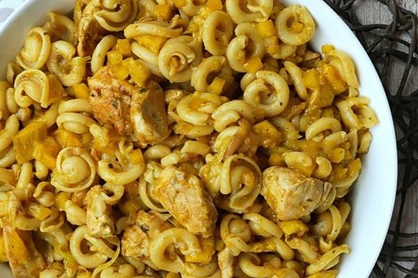 Curry Pasta Salad with Chicken, Apricots and Corn