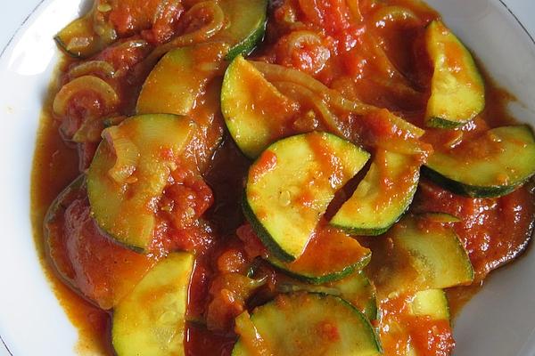 Curry Zucchini in Tomato Sauce