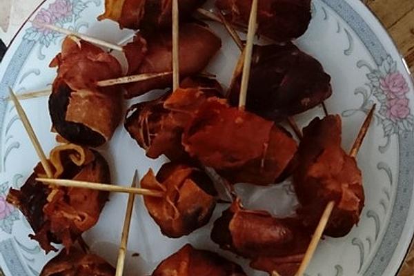 Dates Wrapped in Crispy Bacon in Philips Airfryer
