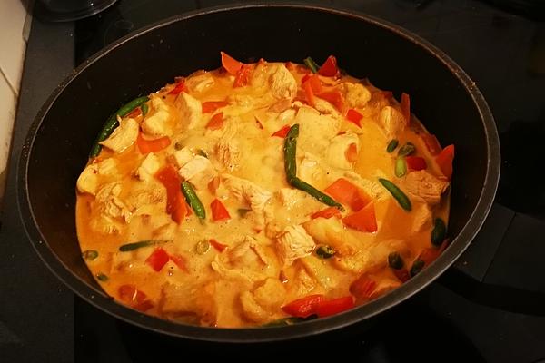 Delicious Chicken and Vegetable Curry