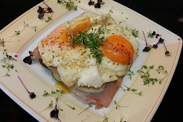 Delicious Ham Sandwich with Fried Egg