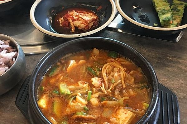 Doenjang Jjigae – Korean Soy Stew