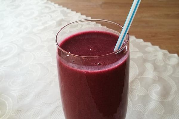 Eat Clean Blueberry Smoothie