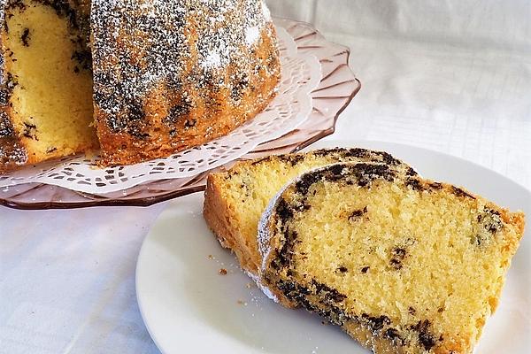 Eggnog Cake with Chocolate Flakes