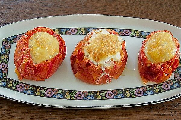Eggs in Beefsteak Tomato