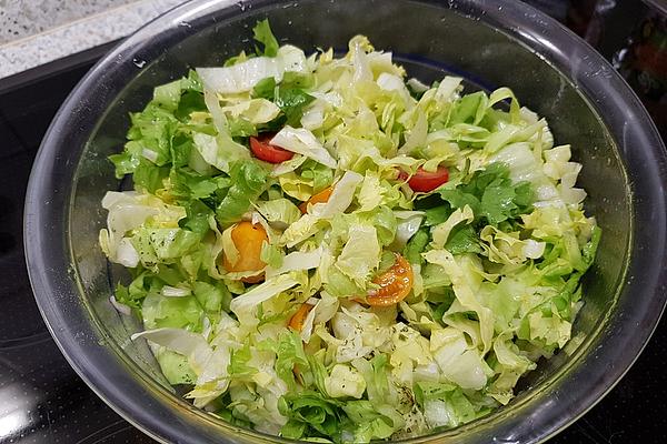 Endive Salad with Special Dressing