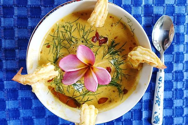 Exotic Balinese Prawn Soup with Fish Fillings