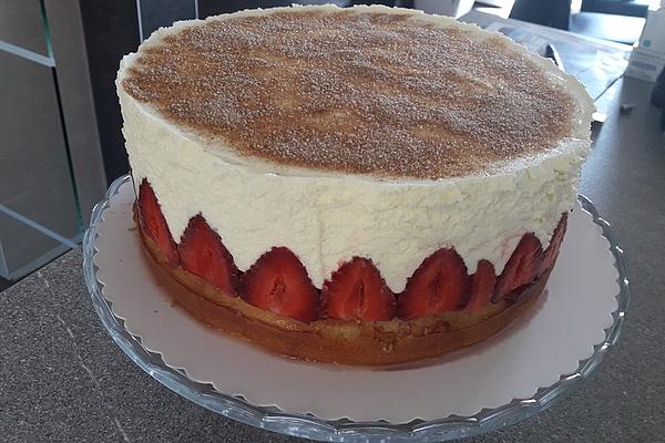 Fanta Cake with Strawberries