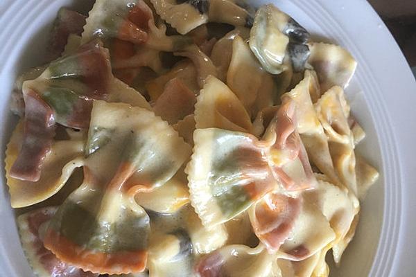 Farfalle with Gorgonzola Sauce