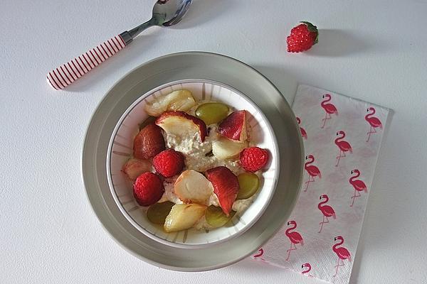 Fast Breakfast Porridge with Fruits