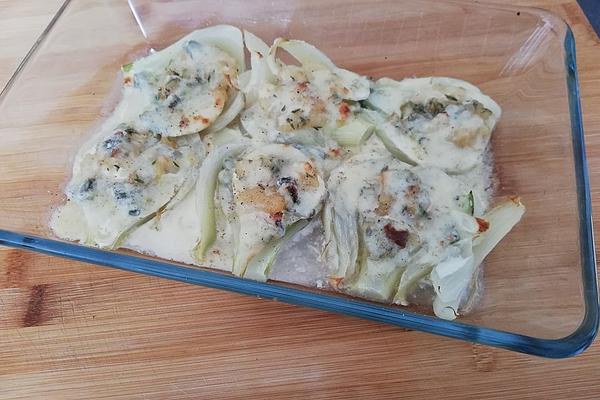 Fennel Slices with Pears and Gorgonzola