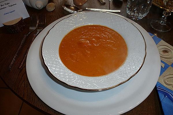 Fennel – Tomato – Soup with Prawns