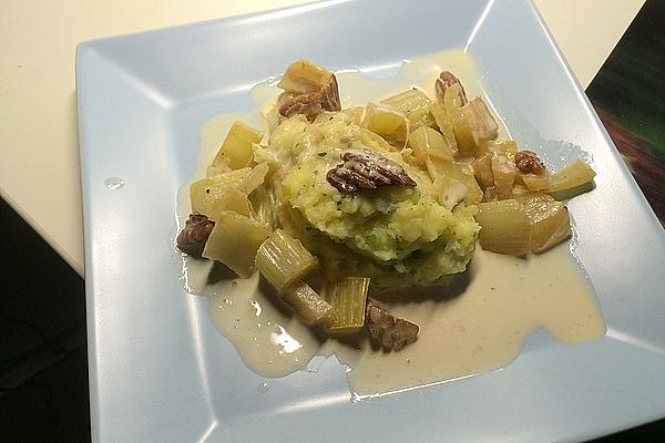Fennel Vegetables with Cream and Walnut Sauce