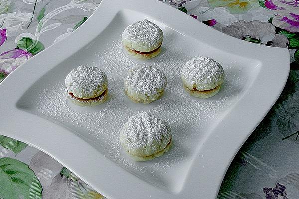 Filled Biscuits with Fine Coconut Flavor