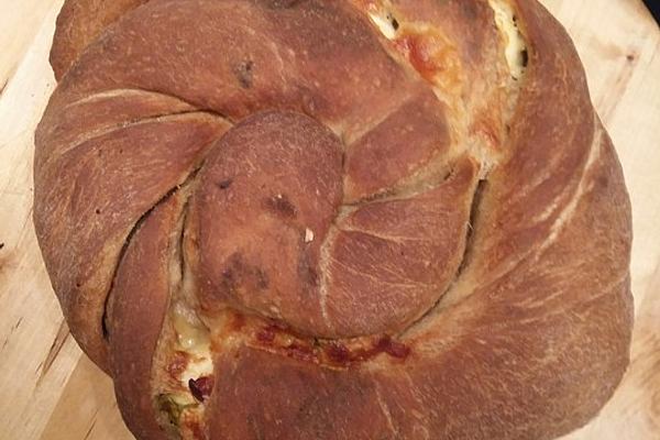 Filled Bread with Mozzarella + Ham