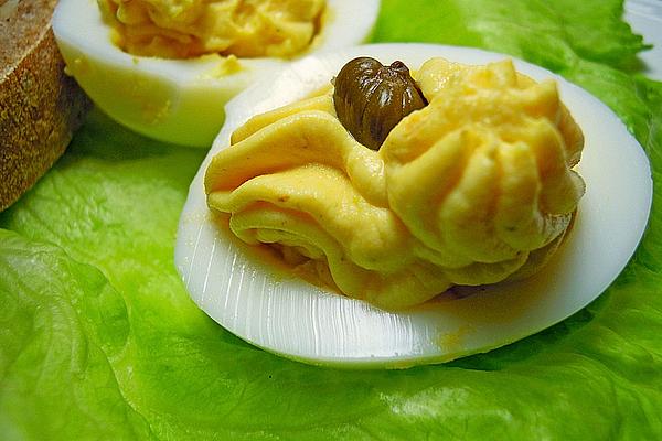 Filled Eggs with Cream Cheese, Curry and Cognac