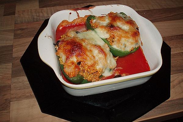 Filled Pointed Peppers with Millet, Raisins and Almonds