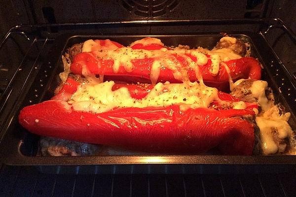 Filled Pointed Peppers with Minced Meat