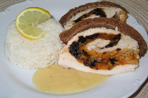 Filled Turkey Breast with Speculoos Crust and Lemon Sauce