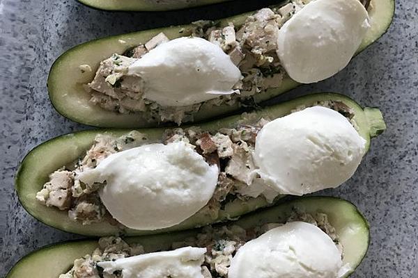 Filled Zucchini with Tofu and Fresh Cream