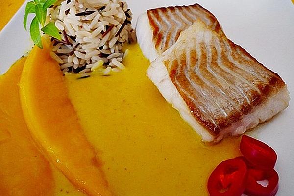Fish Fillet with Fruity and Spicy Mango Sauce
