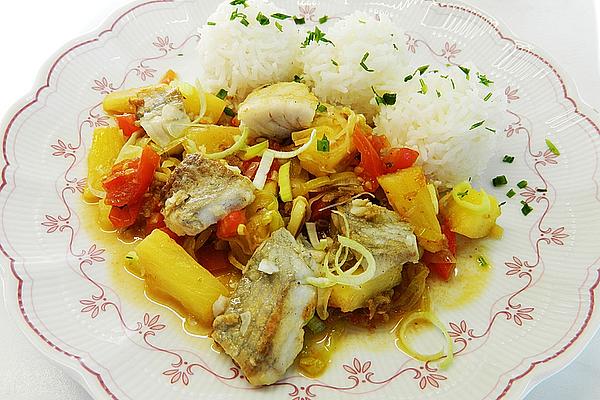 Fish Pan with Pineapple