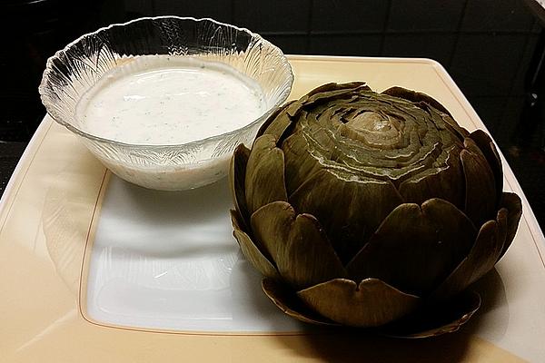 Fresh Artichokes with Sour Cream, Cheese and Herbs Dip