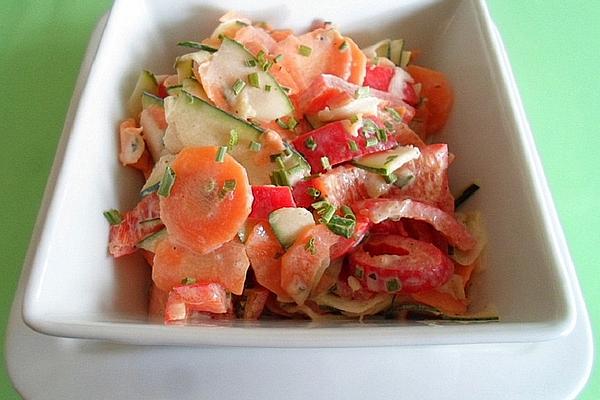 Fresh Zucchini, Carrot and Bell Pepper Salad