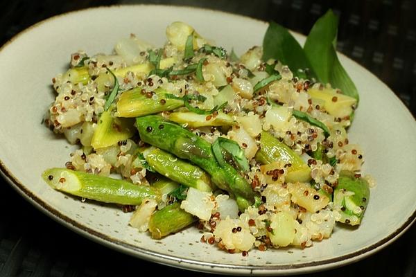 Fried Asparagus and Kohlrabi with Quinoa and Wild Garlic