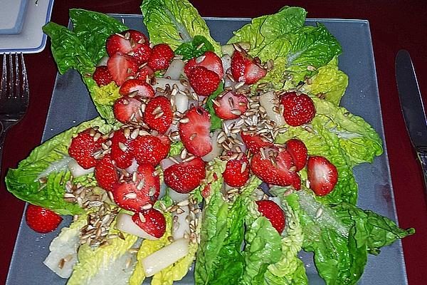 Fried Asparagus Salad with Strawberries