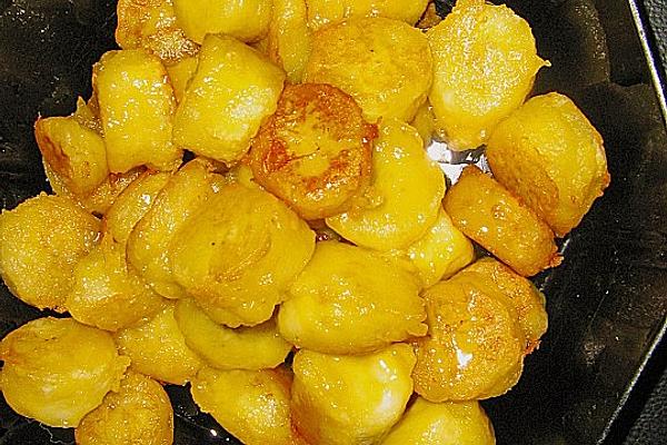 Fried Bananas in White Wine Batter