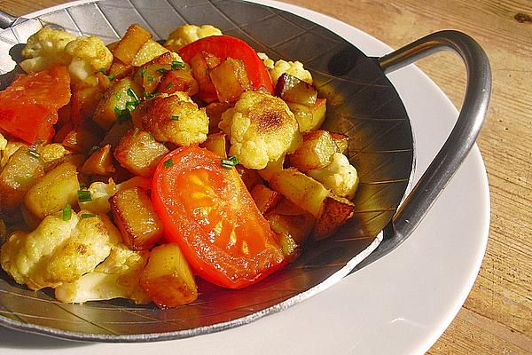 Fried Cauliflower with Potatoes
