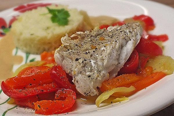 Fried Cod and Paprika-fennel Vegetables on Rice with Simple Lemon Sauce