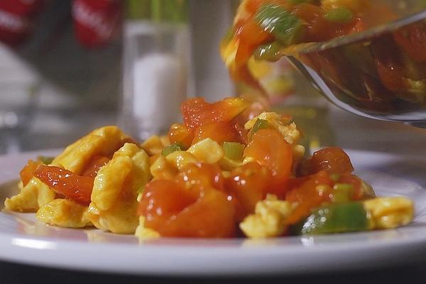 Fried Eggs with Tomatoes